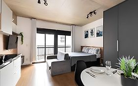 Apt 47 Studio novo com vaga Prox Augusta e Paulista